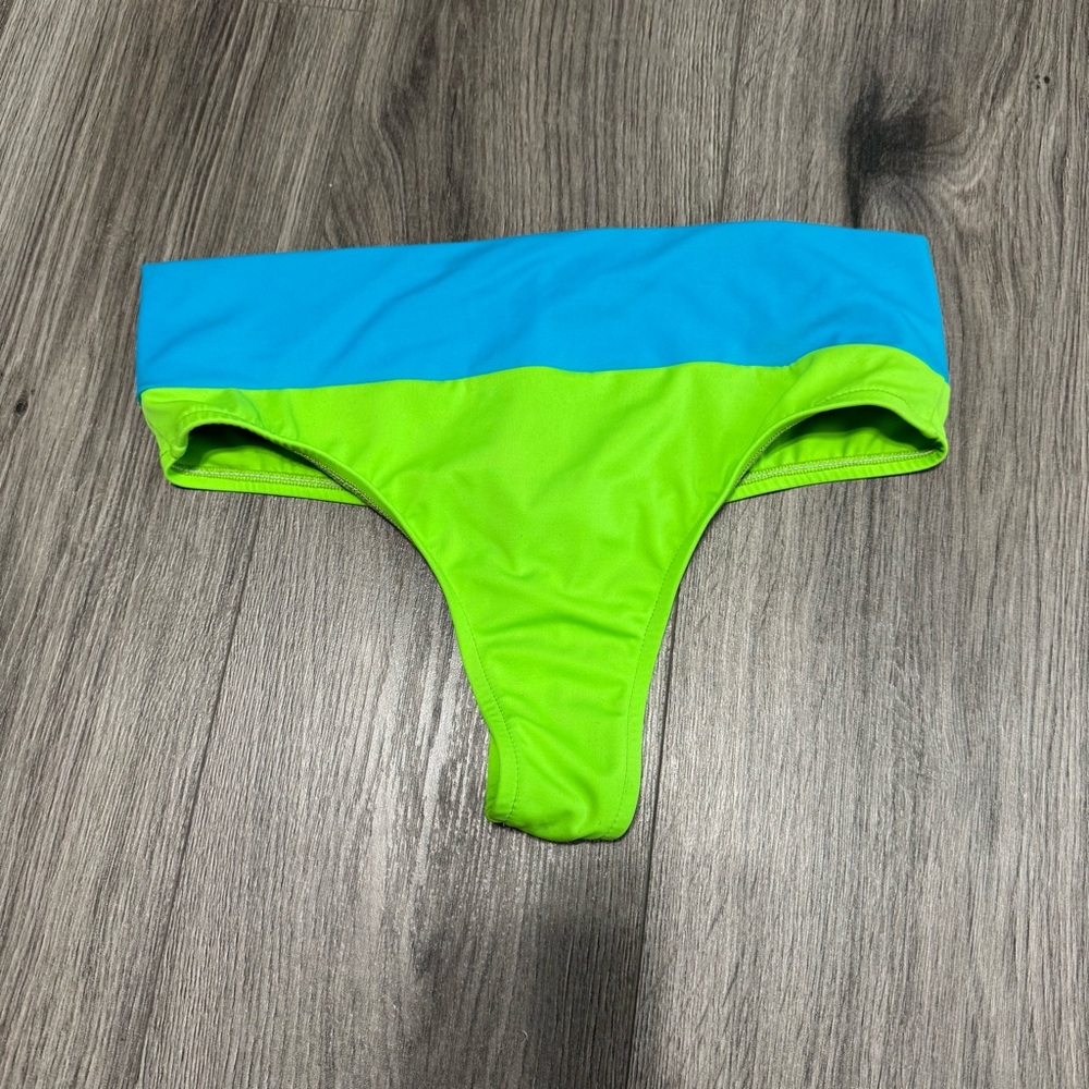 UjENA Thong Bikini Bottoms - Picture 2 of 11